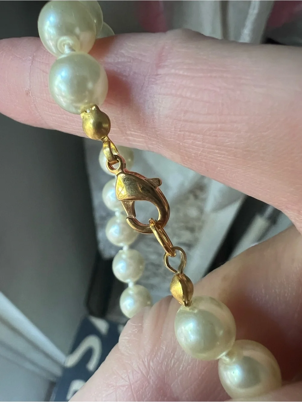 Vintage Cream Faux Pearl Strand Necklace no flaws